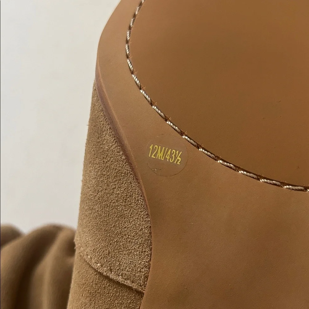 NWOB Vince Camuto Suede Sensenny Boots